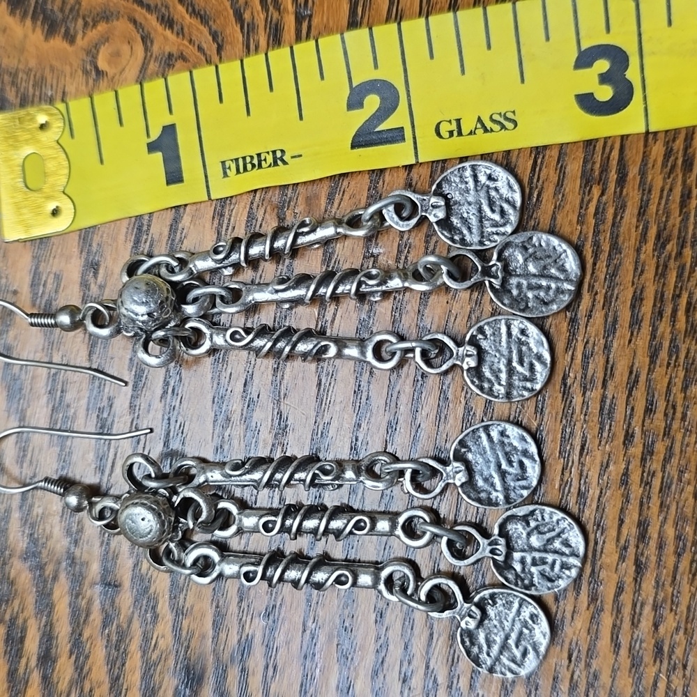 Earings - Picture 5 of 5